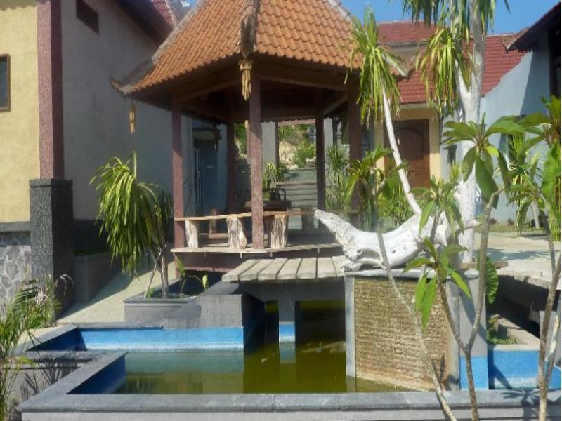 เอ๊กโซติก โคโดโม โฮเต็ล Hotel ลาบวนบาโจ ภายนอก รูปภาพ