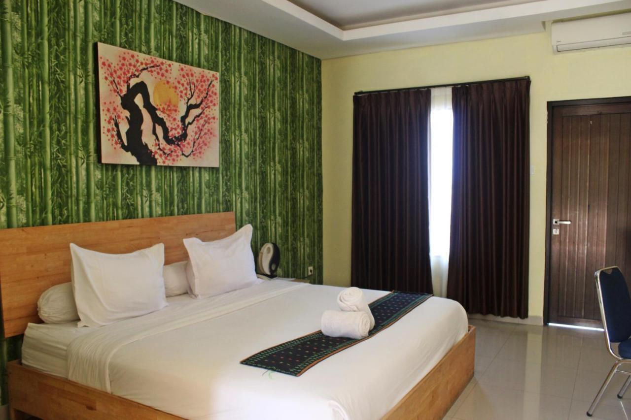 เอ๊กโซติก โคโดโม โฮเต็ล Hotel ลาบวนบาโจ ภายนอก รูปภาพ